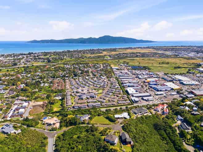 7 Countryridge Close, Paraparaumu