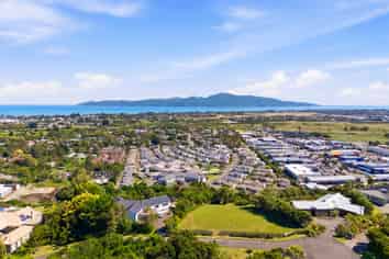 7 Countryridge Close, Paraparaumu