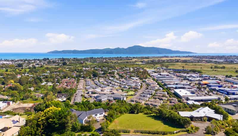 7 Countryridge Close, Paraparaumu