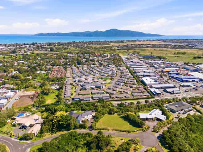 7 Countryridge Close, Paraparaumu