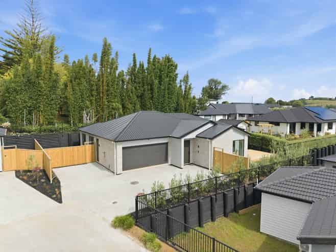 16 Rongoa Maori Way, Pukekohe