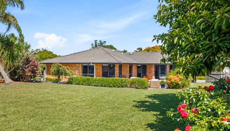 49 Sunny Crescent, Huapai