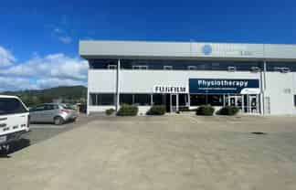 A grade office + 8 carparks!