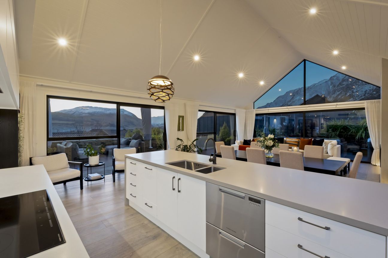 Remarkable Views, Remarkable Living - Bild 2