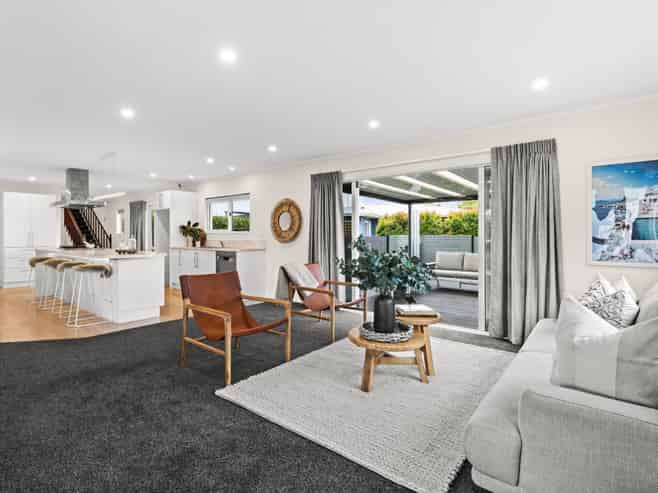 10 Sutton Avenue, Clive