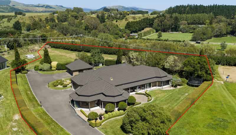 138 Valley Views, Fitzherbert