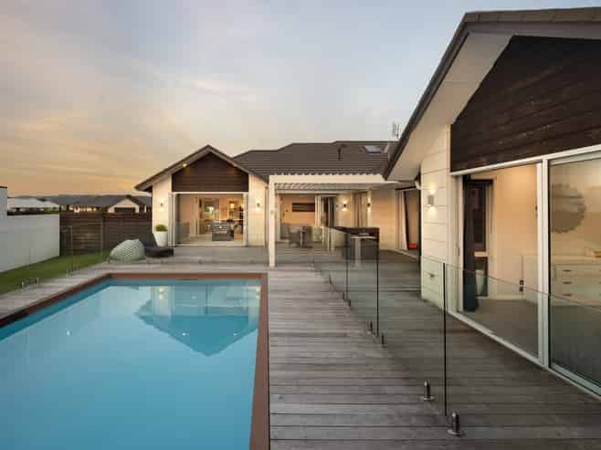 19 Mike Smith Drive, Cambridge