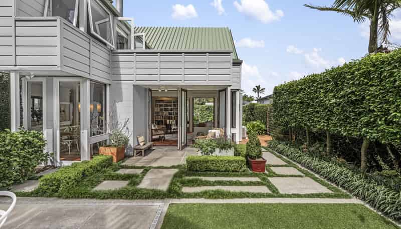 1/14A MacMurray Road, Remuera