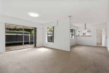 2/41 Buckley Road, Epsom