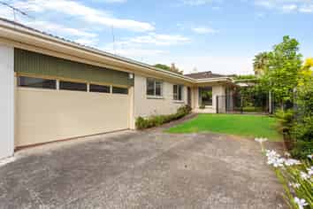 2/41 Buckley Road, Epsom