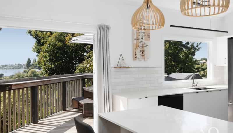 127B Kingswood Road, Brookfield