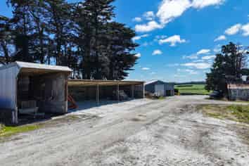 251 Rakahouka Hedgehope Road, Mabel Bush