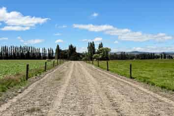 251 Rakahouka Hedgehope Road, Mabel Bush