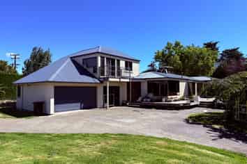 251 Rakahouka Hedgehope Road, Mabel Bush