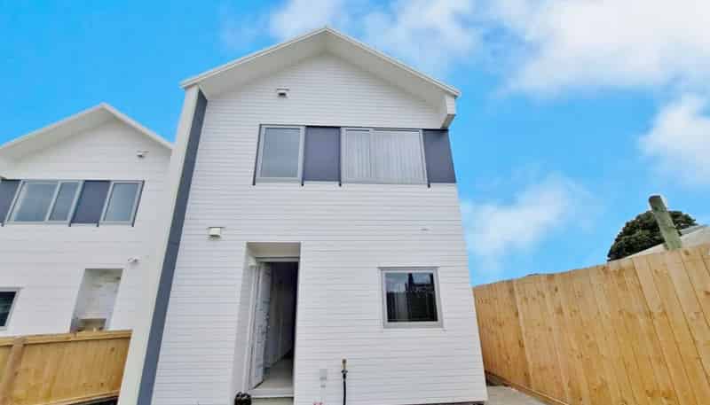 3/15 Chadwick Cres, Mangere East