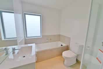 3/15 Chadwick Cres, Mangere East