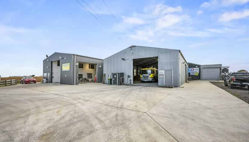 87 Mill Road, Bombay