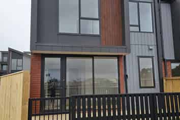 Auckland - Address withheld