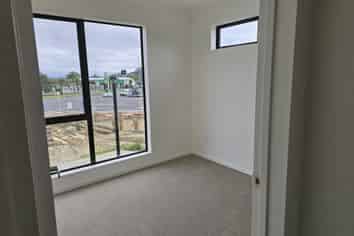 Auckland - Address withheld