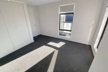 2/87 Manakura Street, Russley