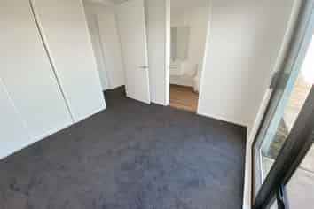 2/87 Manakura Street, Russley