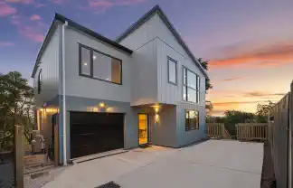 8/41 Seaside Avenue, Waterview