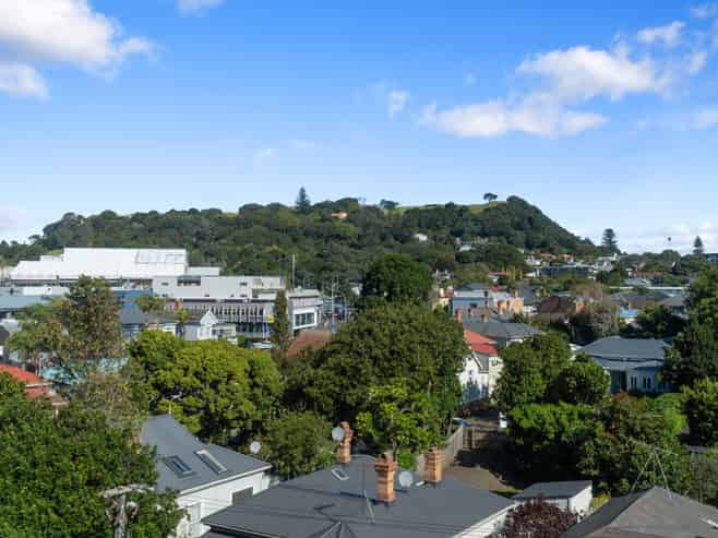 30/3 Akiraho Street, Mount Eden