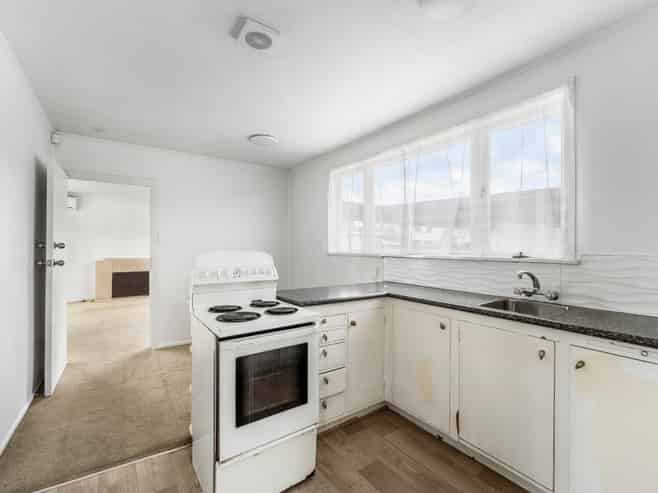 64a McLean Avenue, Papatoetoe