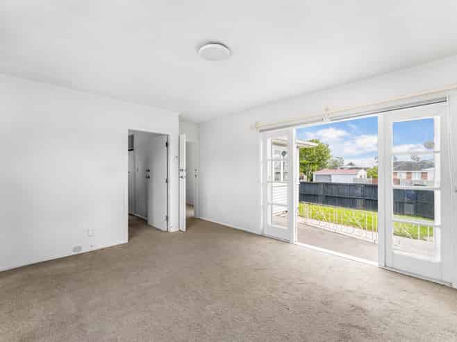 64a McLean Avenue, Papatoetoe