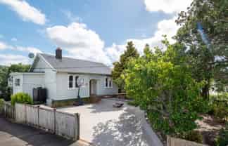 17 Rangatira Road, Birkdale