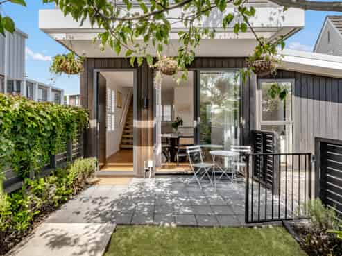 1/4 Glen Atkinson Street, Saint Heliers