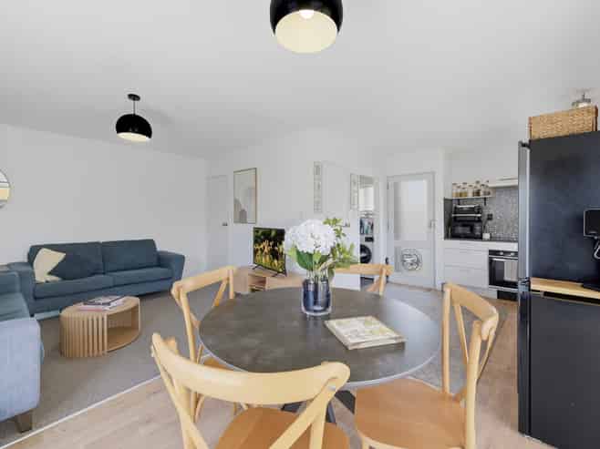 406A Ngatai Road, Bellevue