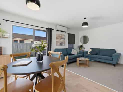 406A Ngatai Road, Bellevue