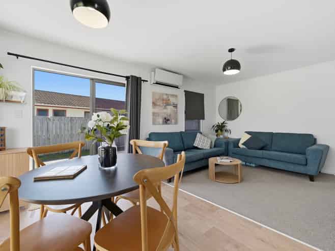 406A Ngatai Road, Bellevue