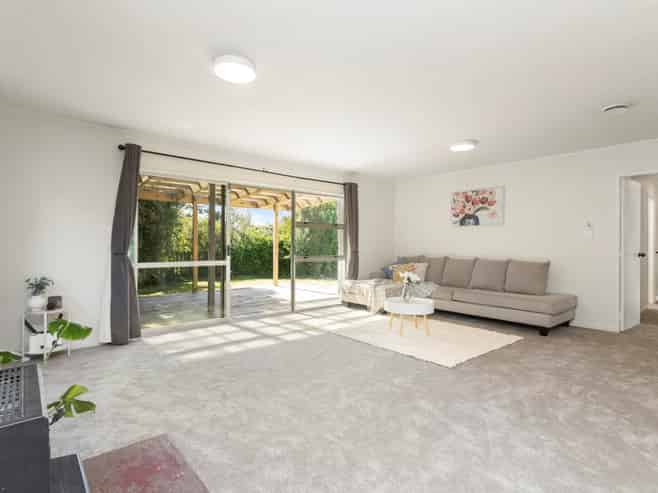 20 Taranui Place, Henderson