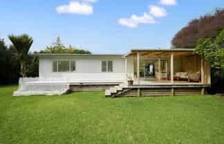 20 Taranui Place, Henderson