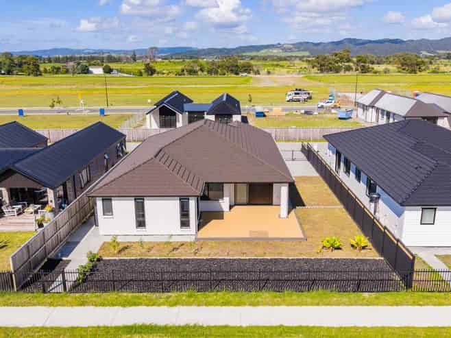 12 Korimako Lane, One Tree Point