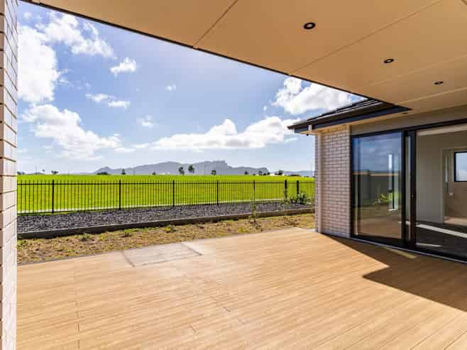 12 Korimako Lane, One Tree Point