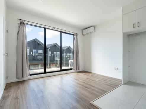 9/233 Great North Road, Henderson