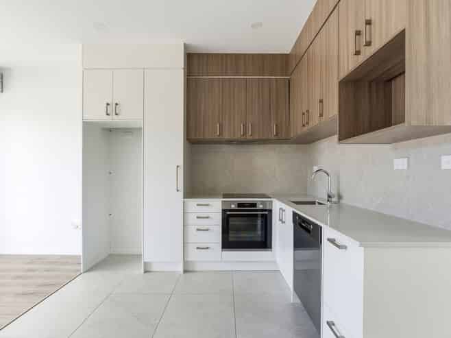 9/233 Great North Road, Henderson