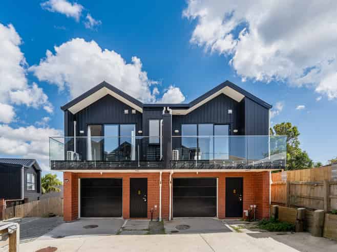 9/233 Great North Road, Henderson