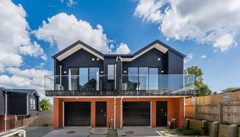 9/233 Great North Road, Henderson