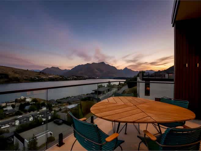 14 Woods Lane, Queenstown Central