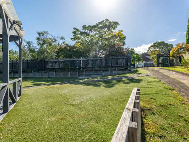 174 Norman Lesser Drive, Saint Johns