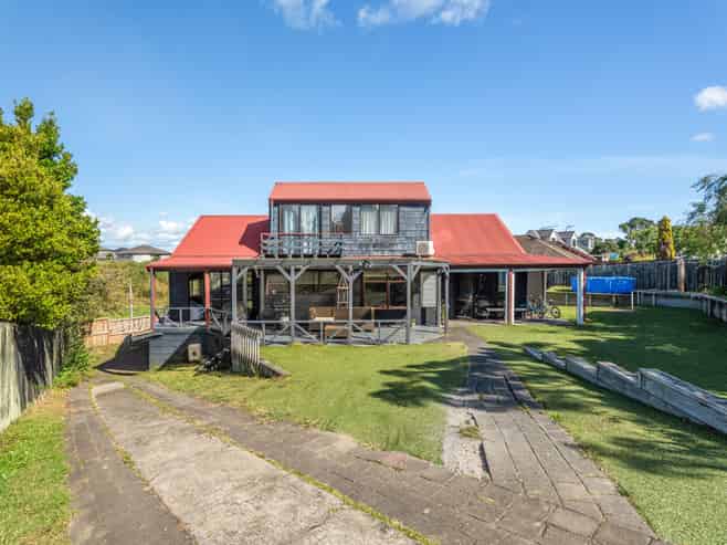 174 Norman Lesser Drive, Saint Johns