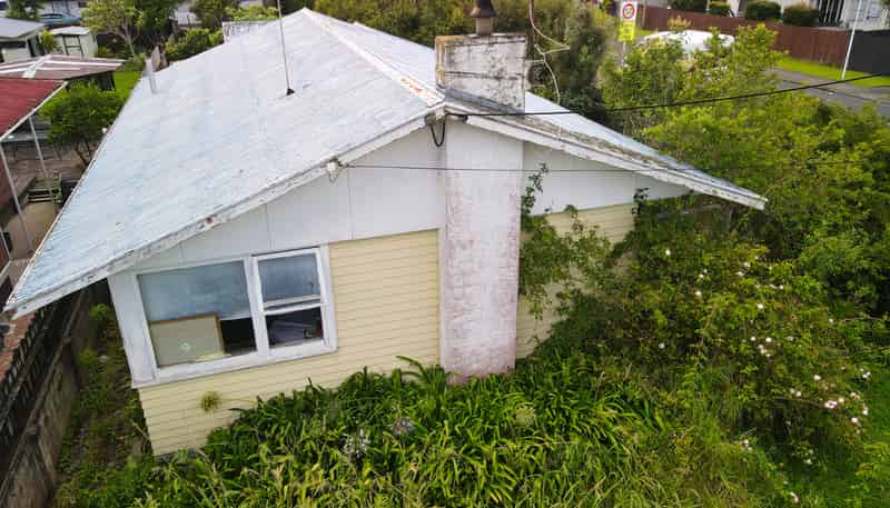 1 Parakai Avenue, Parakai