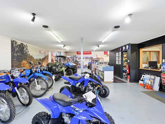 Street to street commercial opportunity