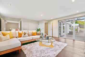 21A Bingley Avenue, Epsom