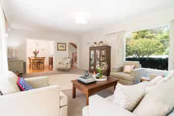 110 Karori Road, Karori