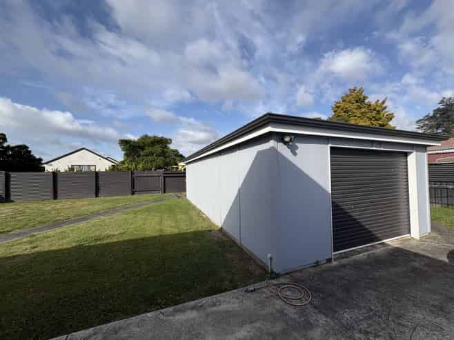 10 Oriana Place, Highbury